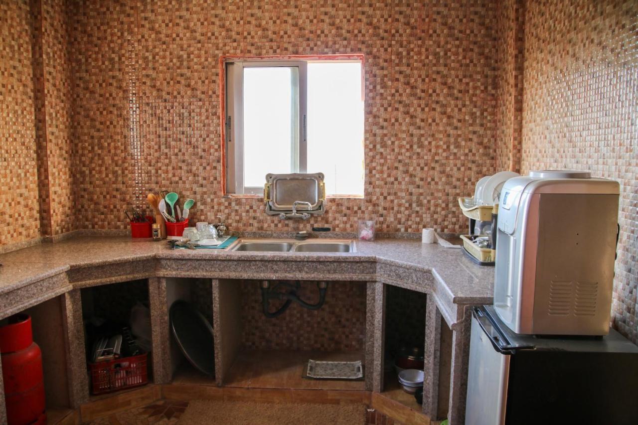 Bed and breakfast Petra Family House Extérieur photo