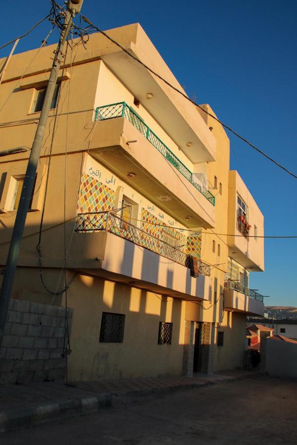 Bed and breakfast Petra Family House Extérieur photo