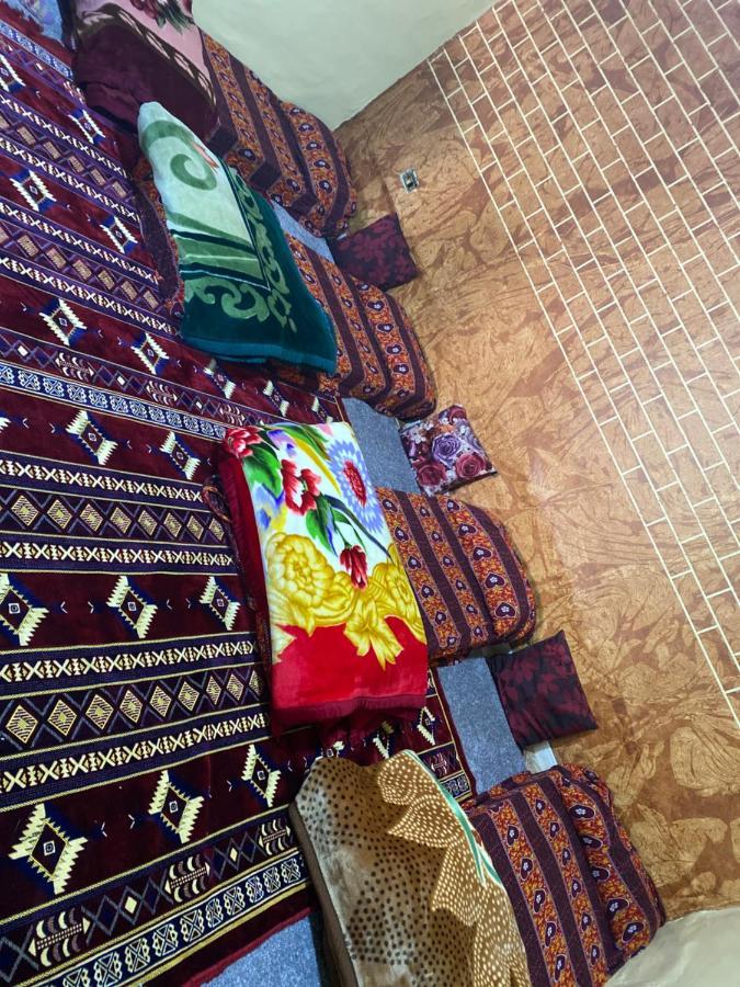 Bed and breakfast Petra Family House Extérieur photo