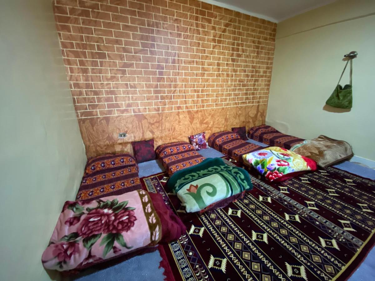 Bed and breakfast Petra Family House Extérieur photo